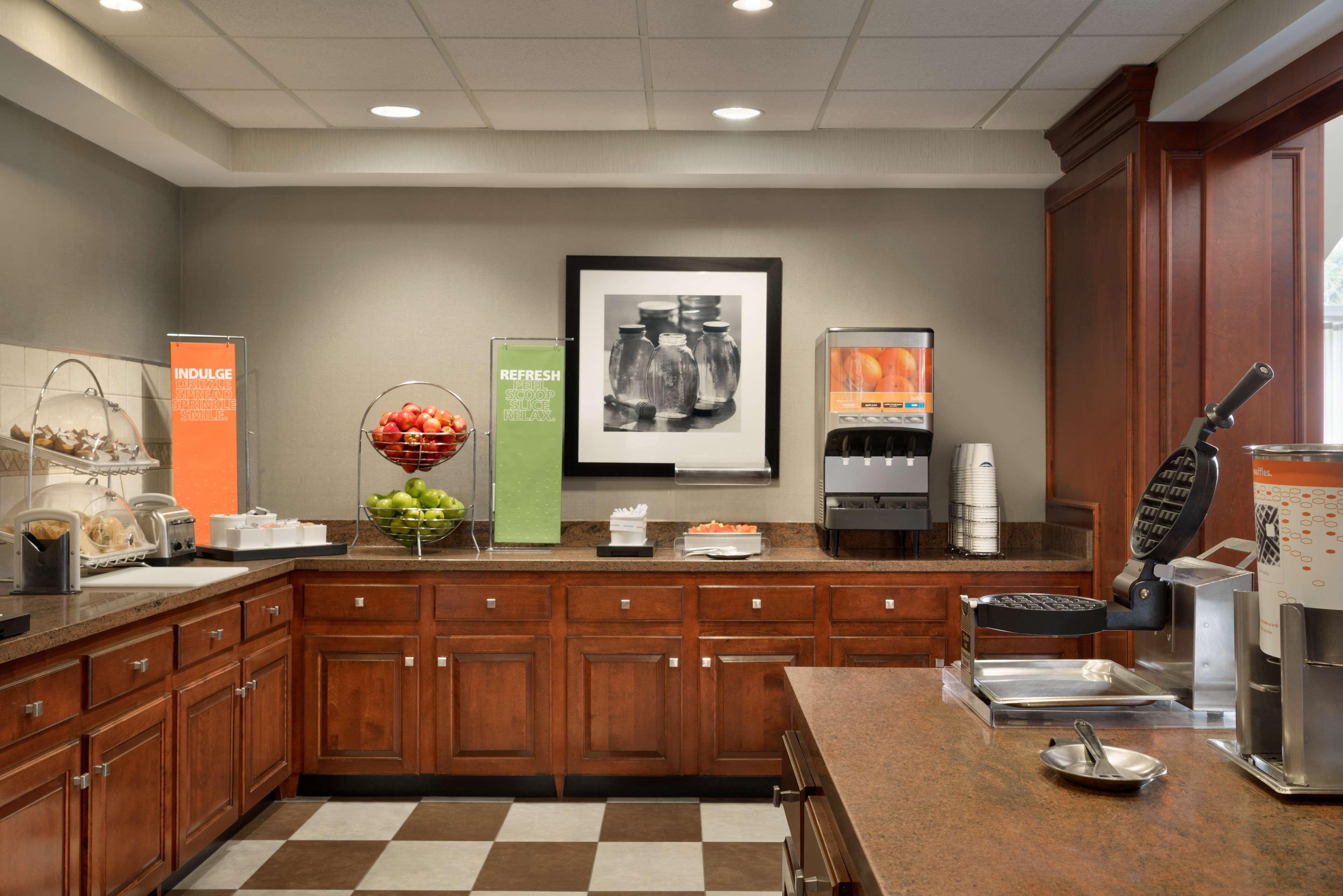 Hampton Inn & Suites Middletown Exteriör bild