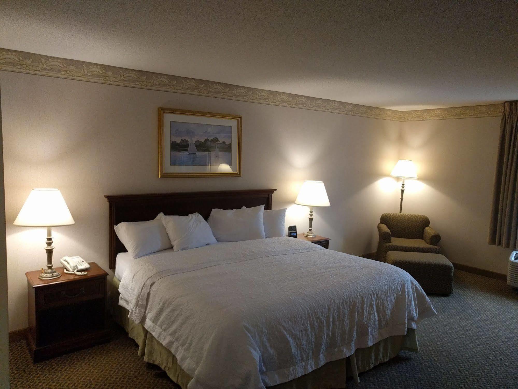 Hampton Inn & Suites Middletown Exteriör bild